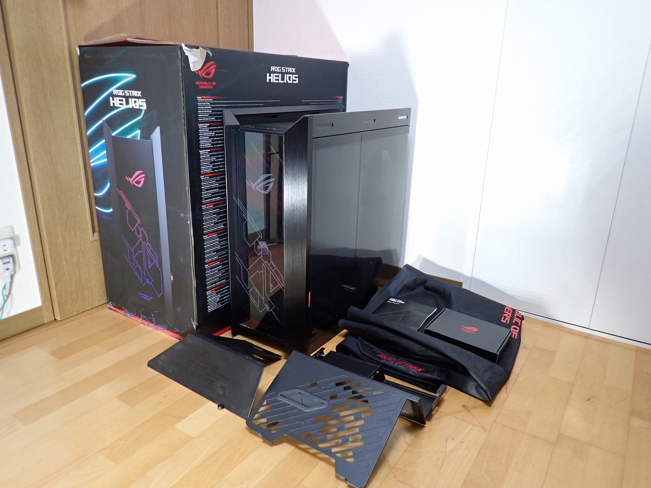 ASUS ROG STRIX HELIOS CASE GX601ケースのみ Amazon | ASUS 強化ガラス製ミドルケース ROG STRIX HELIOS CASE