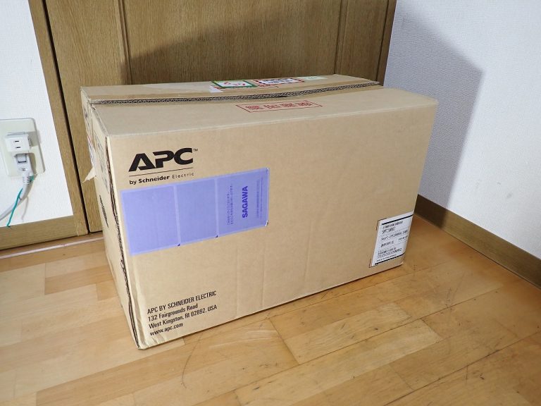 UPS APC SMT1000J 無転電電源装置 ラインインタラクティブ 100V 1000VA 50/60 Hz 出力コンセント 8個