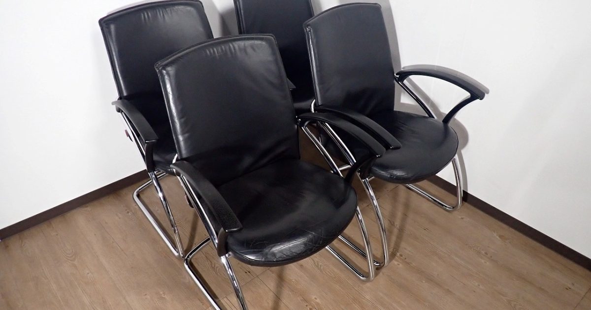オフィスチェア comforto D2678 LGA Nurnberg コンフォート 革張り ブラック 会議用 4脚セット