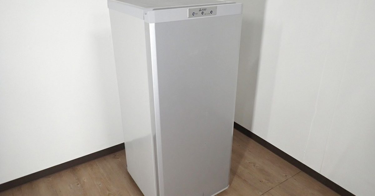 冷凍庫 MITSUBISHI MF-U12D-S 三菱電機 ホームフリーザー 縦型 急速冷凍 4段 家庭用 シルバー 121L 2018年