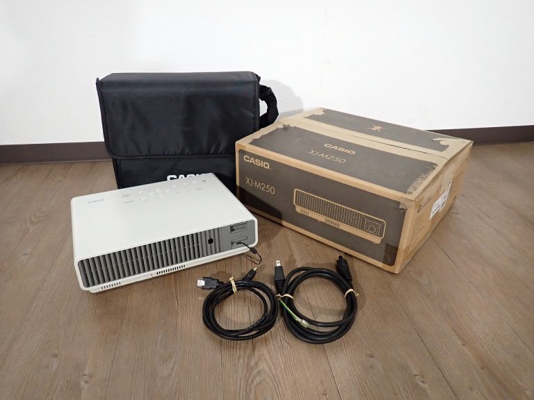 プロジェクター CASIO XJ-M250 カシオ 3000lm WXGA DLP LED光源 HDMI VGA S端子 コンポジット 業務用 水銀ゼロ ケース付き
