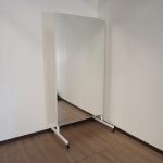 スタンドミラー 幅90cm 奥行60cm 高さ184cm キャスター 付き 姿見 ホワイト 白 トレーニング用 筋トレ ジム 大型