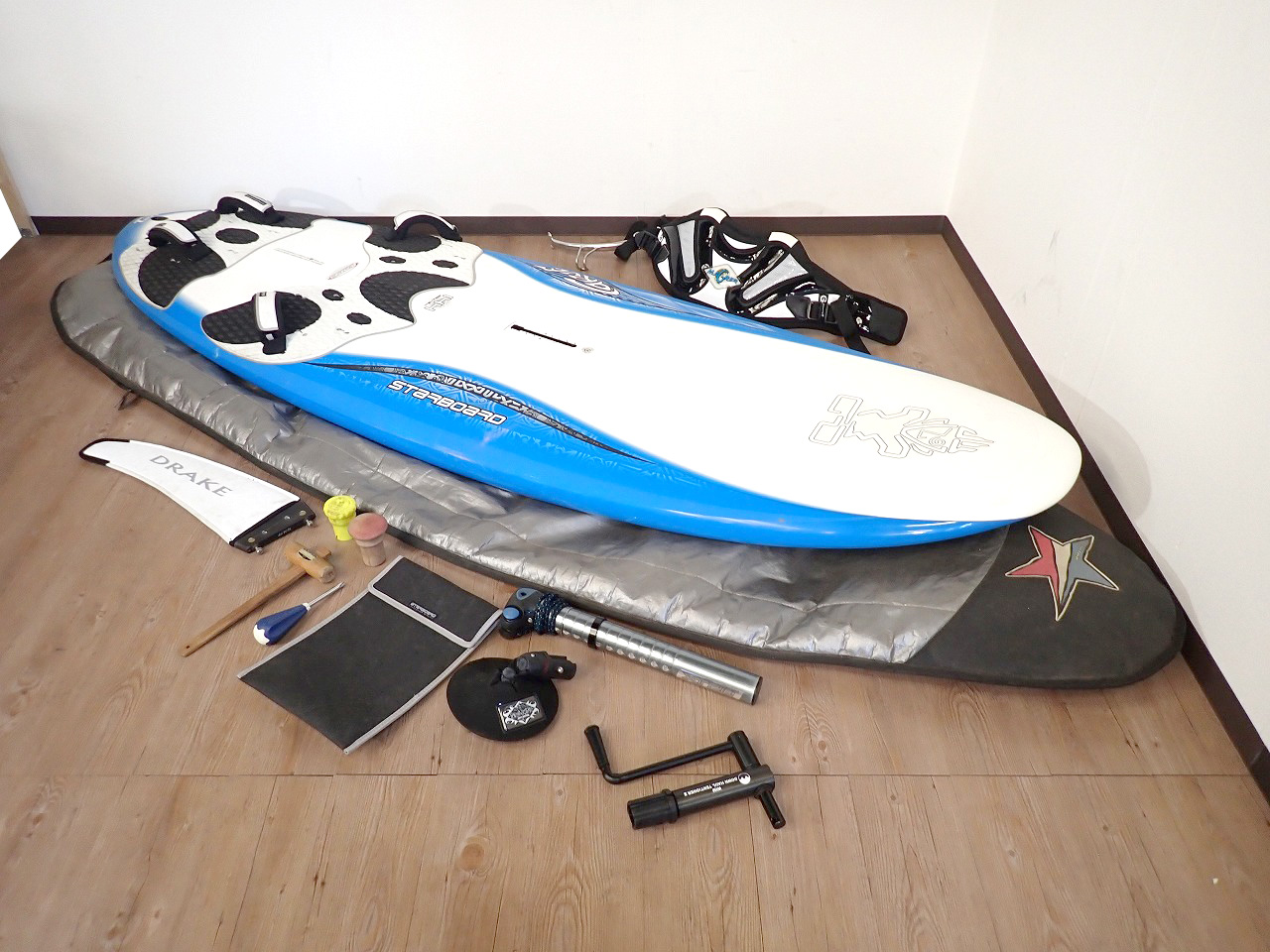 サーフボード ダカイン FCS 引取り限定 ウィンドサーフィン Starboard TECHNORA IQ 144 252.5×78cm