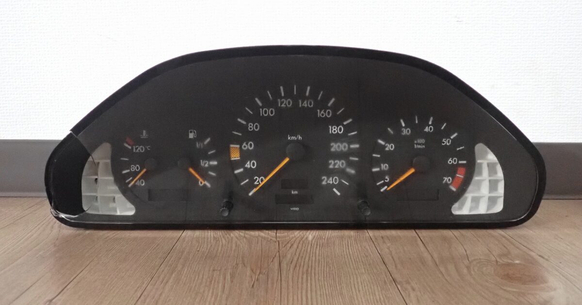 計器 VDO 88311224 87001311 MERCEDES BENZ Cクラス W202 メルセデスベンツ スピードメーター タコメーター 水温計 ジャンク 44