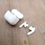 イヤホン Apple AirPods MME73J/A アップル エアーポッズ 第3世代 充電ケース付き