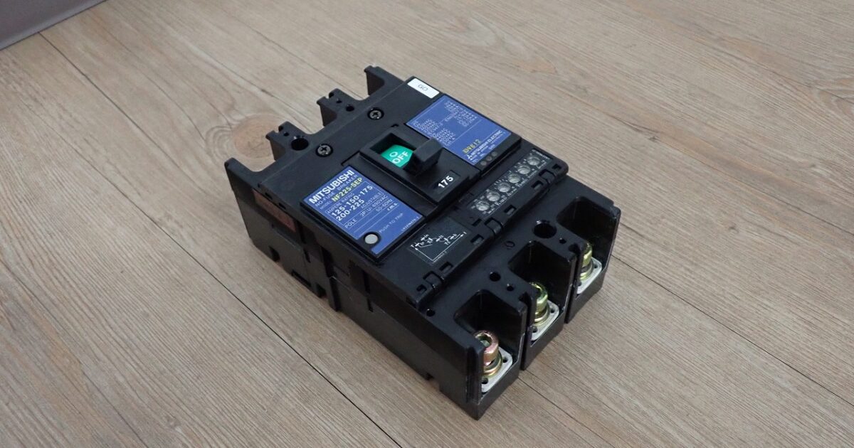ブレーカー MITSUBISHI NF225-SEP 175A 3P Ui 690VAC 50-60Hz 三菱電機 ノーフューズ 低圧遮断機 スイッチ 125 150 175 200 225