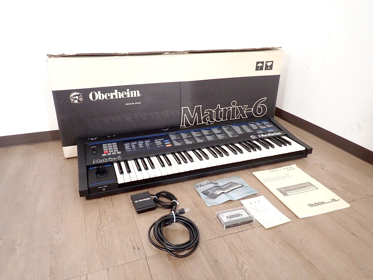 シンセサイザー Oberheim Matrix-6 M-6 オーバーハイム マトリックス