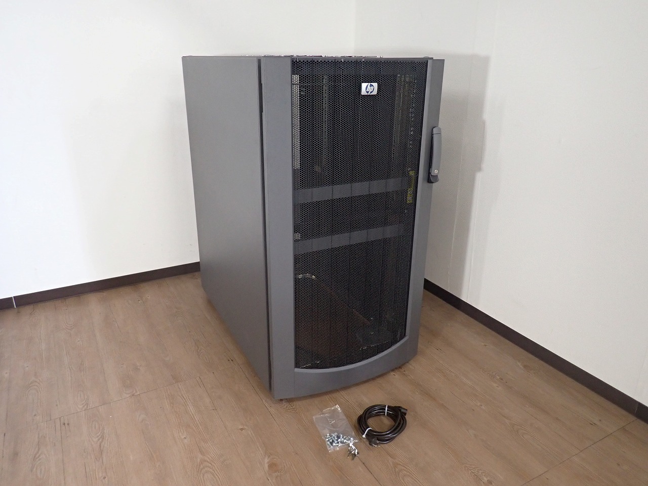 hpサーバーラック Amazon | サンワダイレクト サーバーラック 19インチマウント