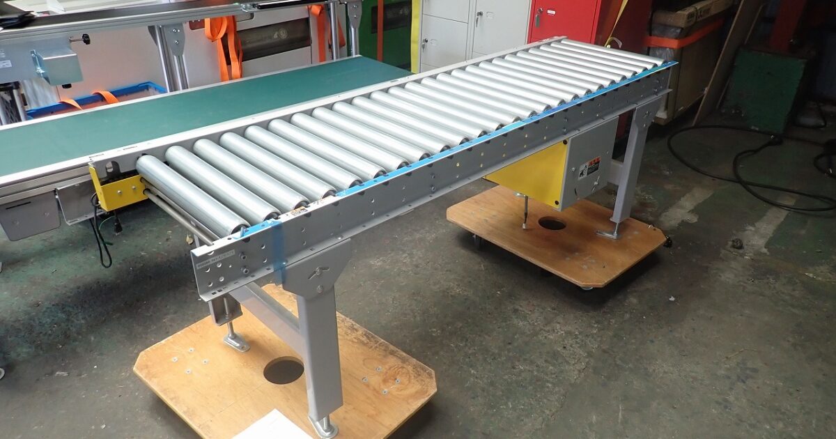 ローラーコンベヤ okura OSS57X1950-02M-20-25 オークラ 長さ195cm 幅56cm 駆動コンベア 200V 電動