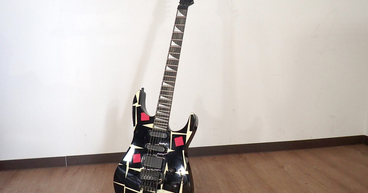 エレキギター FERNANDES フェルナンデス 幾何学模様 ブラック ホワイト ピンク