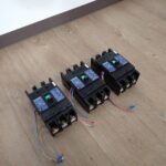 ブレーカー MITSUBISHI NF100-CP AC220V 25kA 100A 3P Ui 600VAC 50-60Hz 三菱電機 ノーフューズ 低圧遮断機 スイッチ 3台セット
