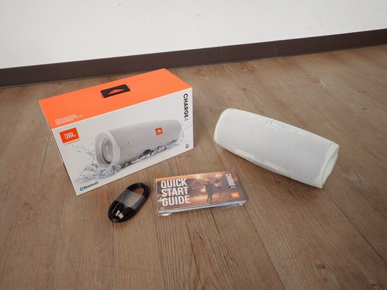スピーカー JBL CHARGE4WHT ジェービーエル Bluetooth IPX7防水 USB Type-C パッシブラジエーター モバイルバッテリー ホワイト