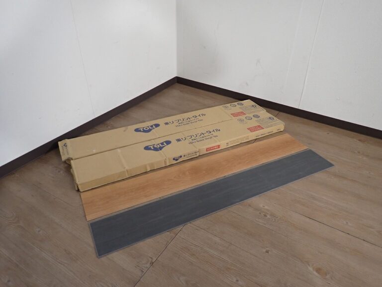 TOLI 東リ　フロアタイル 木目 1箱12枚入り×4ケース TOLI 東リフロアタイル 木目 1箱12枚入り×4ケース