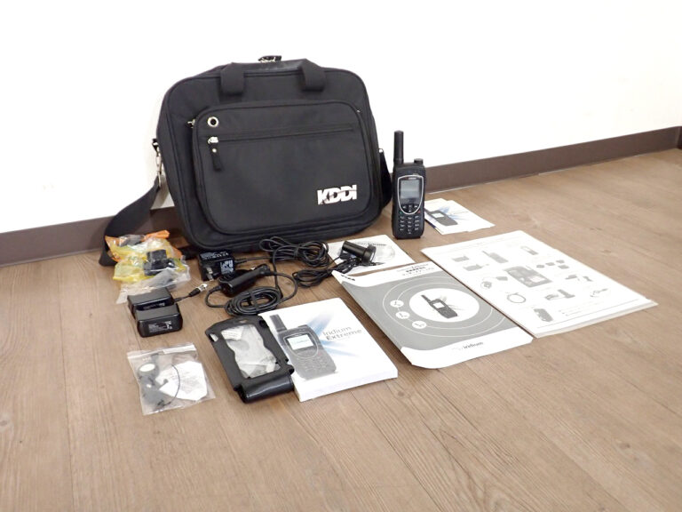 イリジウム 衛星電話 iridium Extreme 9575 KDDI 新品同様 専用ケース 付属品多数 ソフト