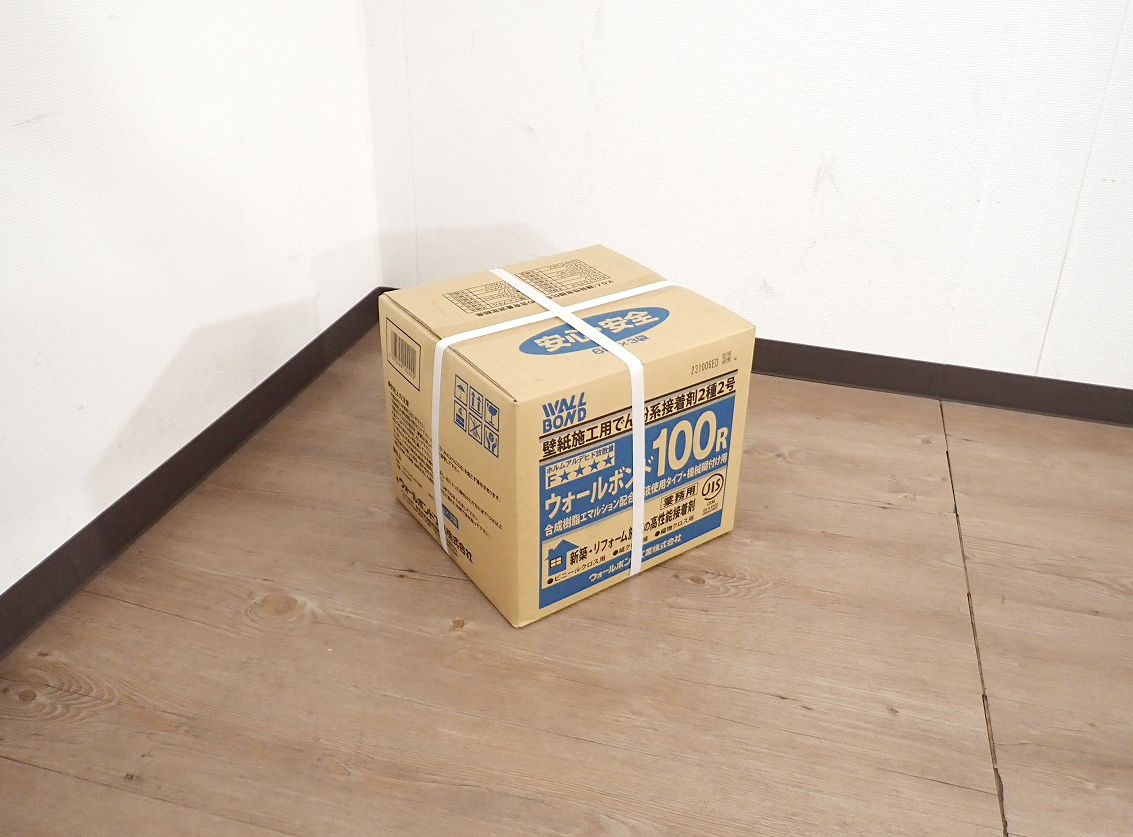 接着剤 WALL BOND 100R ウォールボンド 6kg×3袋 原液タイプ クロス糊 壁紙施工用 でん粉系接着剤 合成樹脂エマルション 機械糊付け用