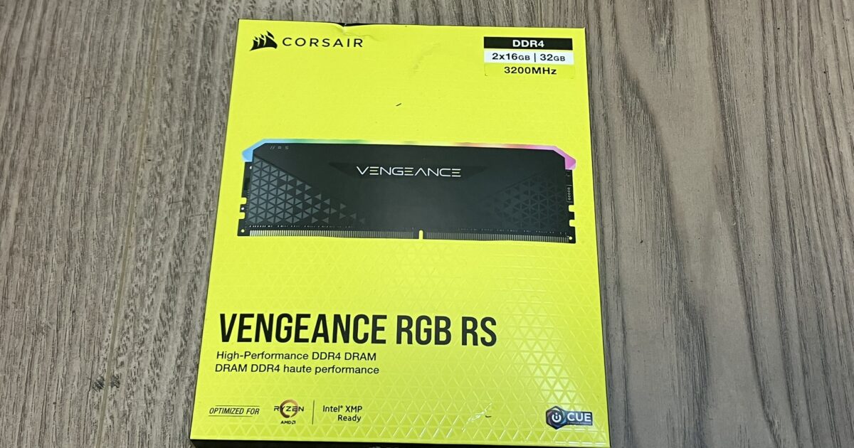 CORSAIR コルセア デスクトップパソコン メモリ VENGEANCE RGB RS 16GB×2 合計32GB 3200MHz DDR4 CMG32GX4M2E3200C16