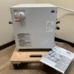 TOTO トートー 24.7L 貯湯式 電気温水器 据え置きタイプ REW25A1B1H 湯ぽっと
