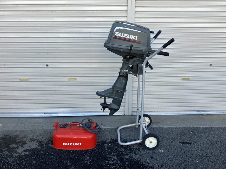SUZUK スズキ 2サイクル 2気筒 5馬力 船外機 エンジン 動作未確認 ガソリンタンク付き