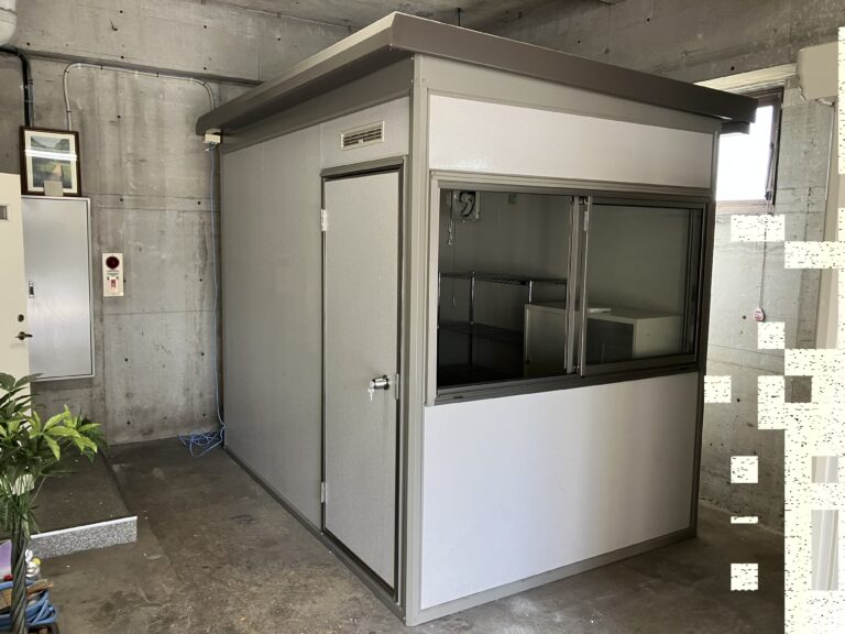 YODOKO ヨドコウ プレハブ ヨド蔵 物置 事務所 ユニットハウス W2900×H2460×D2250mm エアコン 照明付 解体済 窓付 鍵付き