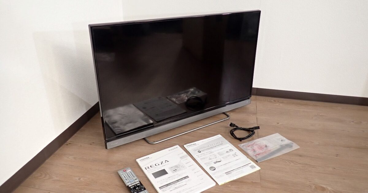 液晶テレビ TOSHIBA REGZA 40V30 東芝 40型 LEDバックライト 地デジ BS CS チューナー 87.8×48.5cm 100.3cm CT-90467