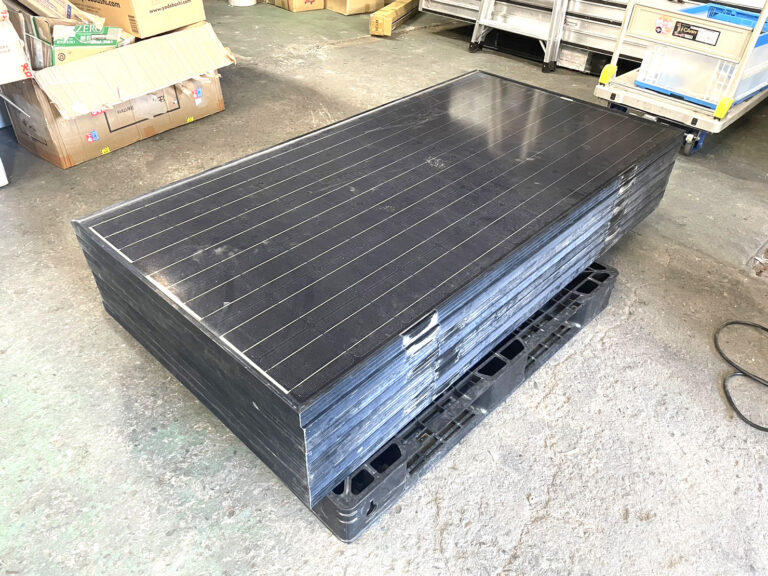 ソーラーパネル 8枚セット SUNTECH STP-190S サンテック 太陽光パネル 太陽電池モジュール 190W