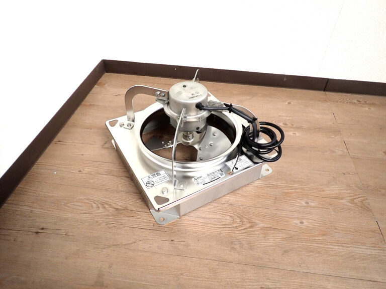産業用換気送風機 MITSUBISHI EF-25ASXC2-Q 三菱電機 換気扇 有圧換気扇 低騒音形ステンレスタイプ 単相100V 羽根径25cm　