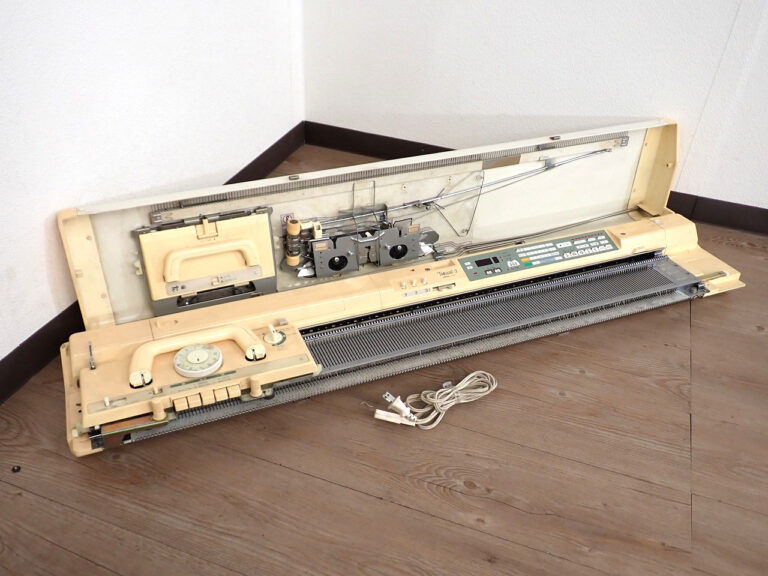 編み機 brother KH-940 ブラザー トピカル3 電源コード付き 手芸 ハンドメイド ハンドクラフト 手工芸 ニット 毛糸 編み物