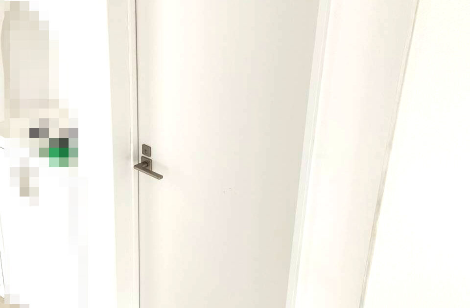 室内ドア LIXIL YY-AA08H-MBA9 リクシル ラシッサS トイレ用 鍵付き 三方枠付き ドアストッパー付き 高さ199×幅77cm
