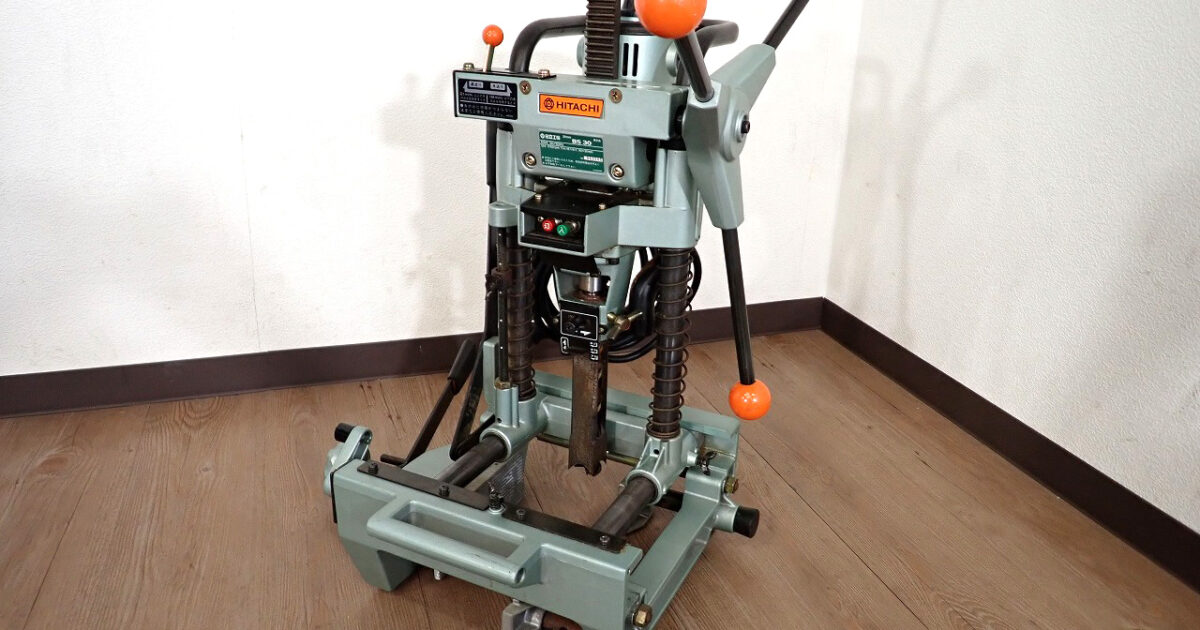 自動昇降深穴角ノミ HITACHI BS30 日立工機 30mm 100V 角のみ 木工用 切断機 グリーン 電動工具  DIY 道具 リフォーム 建築 建設 大工