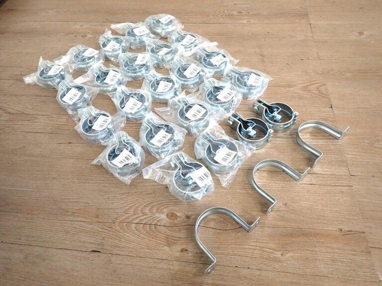 単管パイプ用 固定金具 タン付 吊バンド 24個セット バラ金具3個付き 工事用品 建設現場 管工機材 配管支持金具