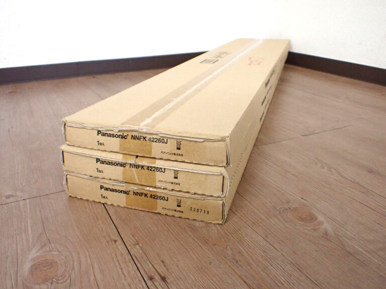照明器具 Panasonic NNFK42260J パナソニック 3台セット フリーコンフォートプラスユニットパネル 乳白 ベースライト 天井