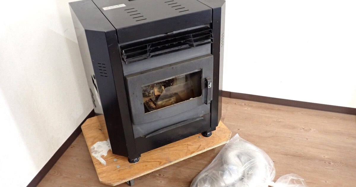 ペレットストーブ KANEKO VEL926 金子農機 ペレチカ 単相 100V 暖房出力 3.4～8.4kW 木質ペレット 小型 暖炉 炎 暖房 温風 家庭用