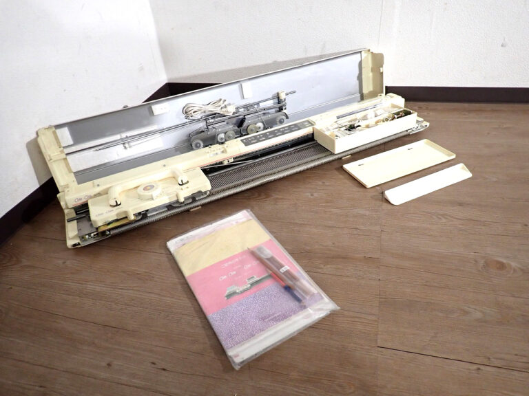 編み機 SILVER REED あむあむ SK581 シルバー精工 amam 100V ハンドメイド ハンドクラフト 手芸 手工芸 ニット 毛糸 編み物