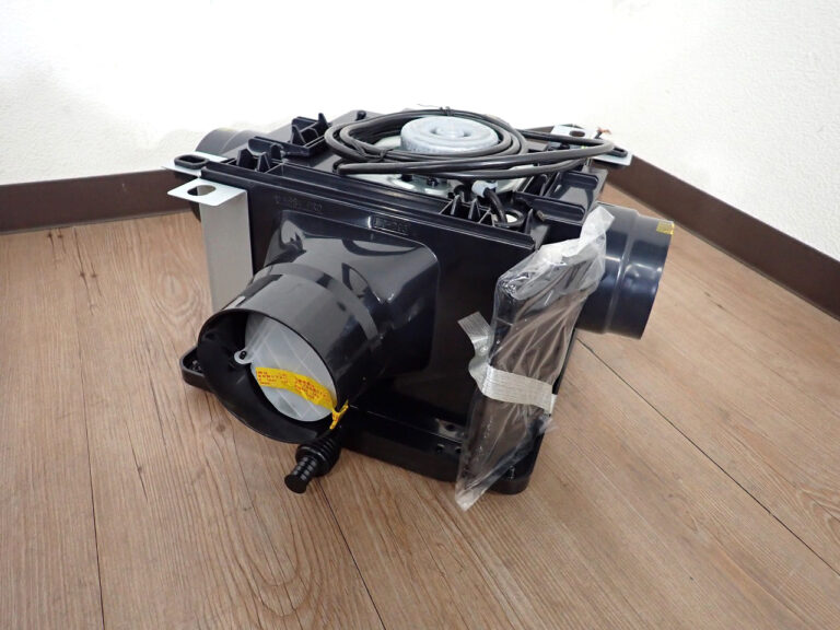 ダクト用換気扇 MITSUBISHI V-15ZMC6 三菱電機 ロスナイ 24時間換気 1～3部屋 100V φ100mm 中間取付形 浴室 トイレ 洗面所