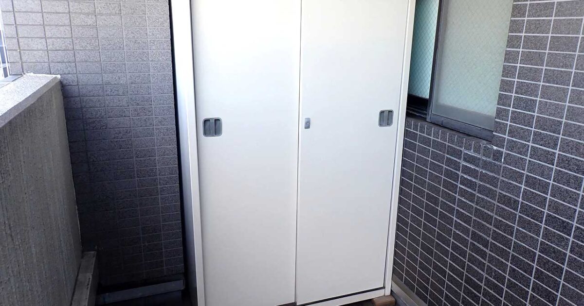 物置 INABA MG-07C スリムマン イナバ W1405×D750×H1625mm 鍵付き ホワイト 倉庫 収納 屋外