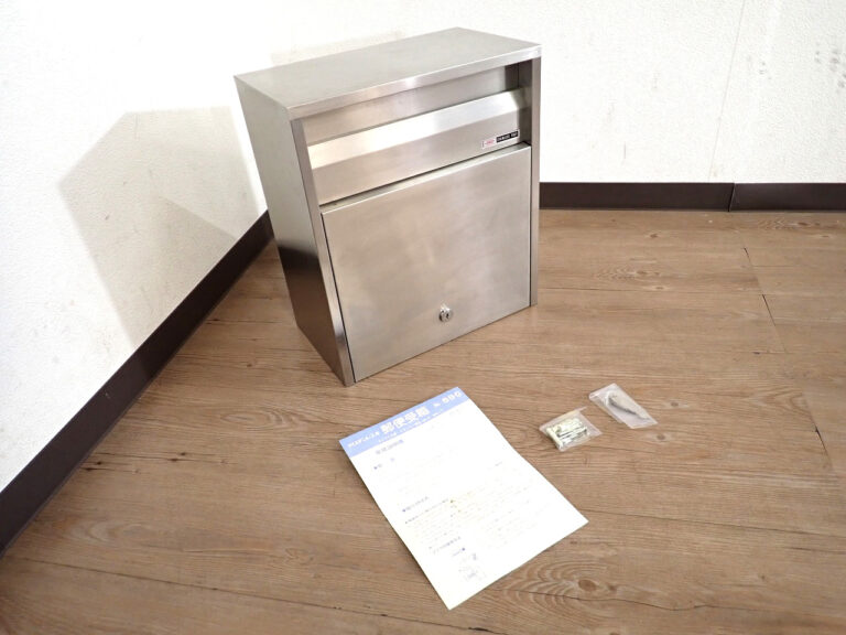 ポスト HSK STAINLESS POST No.680 ハッピー金属工業 外掛 スタンド 埋込 前入れ 前出し 郵便受箱 シリンダー錠 ステンレス製