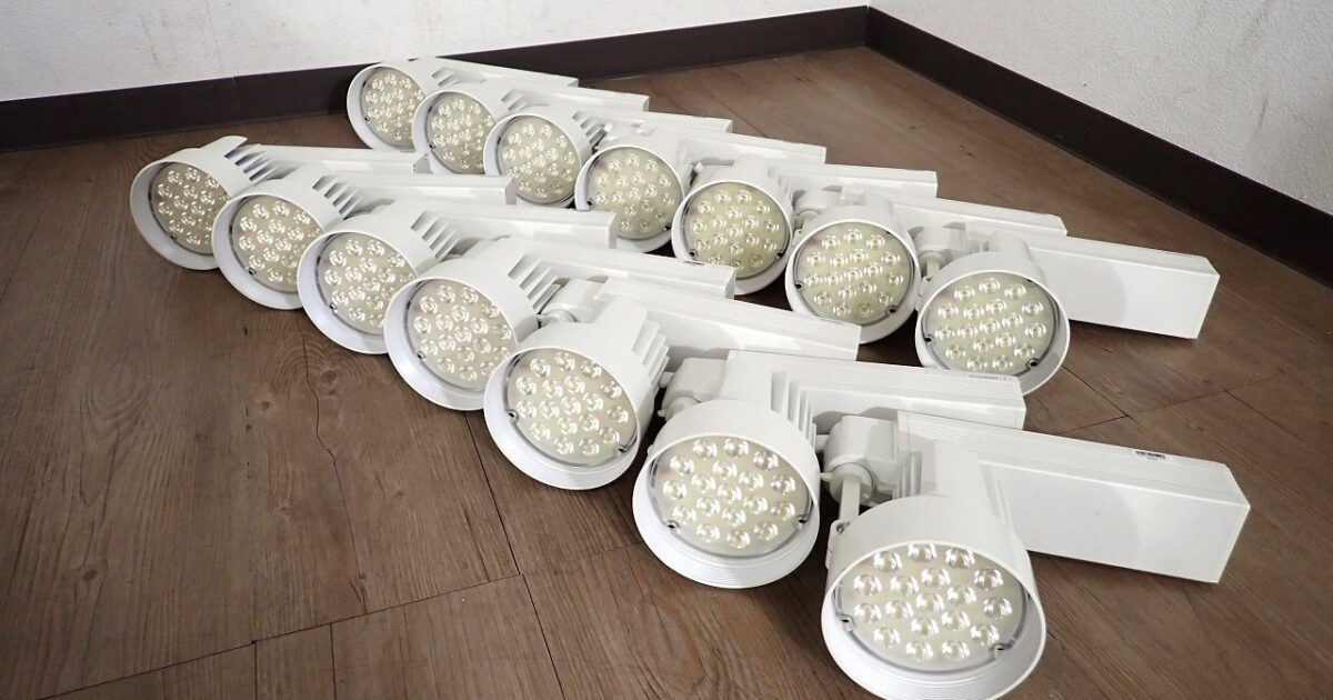 照明器具 16台セット IRIS OHYAMA SP10L30-30UCW SP18N-25MUW SP20L30-30UCW アイリスオーヤマ LED スポットライト 屋外 ホワイト