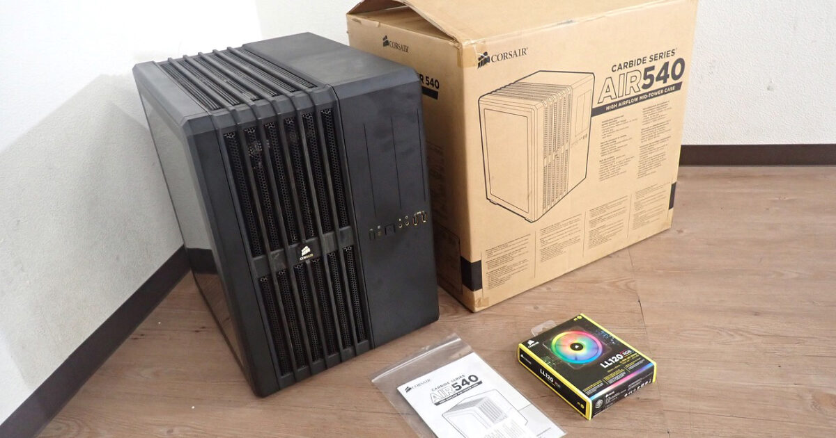 キューブ型 PCケース Corsair Air 540 コルセア ATX MicroATX Extended AT 140mmファン×3基 デュアルチャンバー ブラック