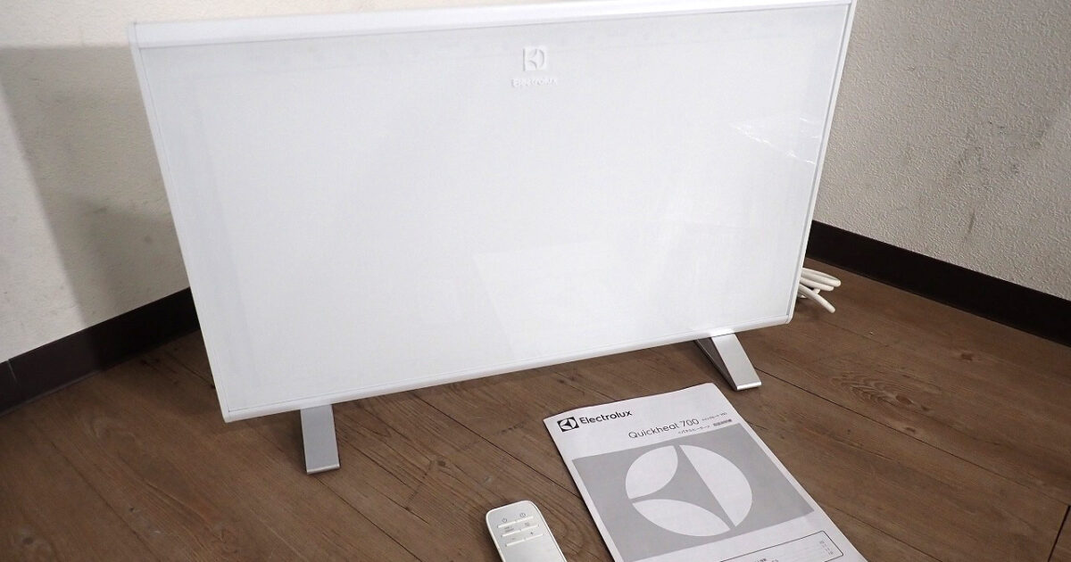 パネルヒーター Electrolux EP12D001C0 エレクトロラックス Quickheat700 8-10畳 床置き 壁掛け 電気ストーブ 暖房器具 北欧 ホワイト