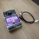 ギターエフェクター ELECTRO HARMONIX SMALL CLONE エレクトロハーモニクス アナログ コーラス カートコバーン ケーブル付 音楽機器