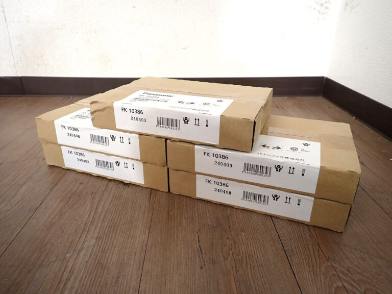 通路誘導灯用表示板 Panasonic FK10386 パナソニック 5セット コンパクトスクエア C級 10形 両面用 LED 白ベース 矢印 防犯 店舗 施設