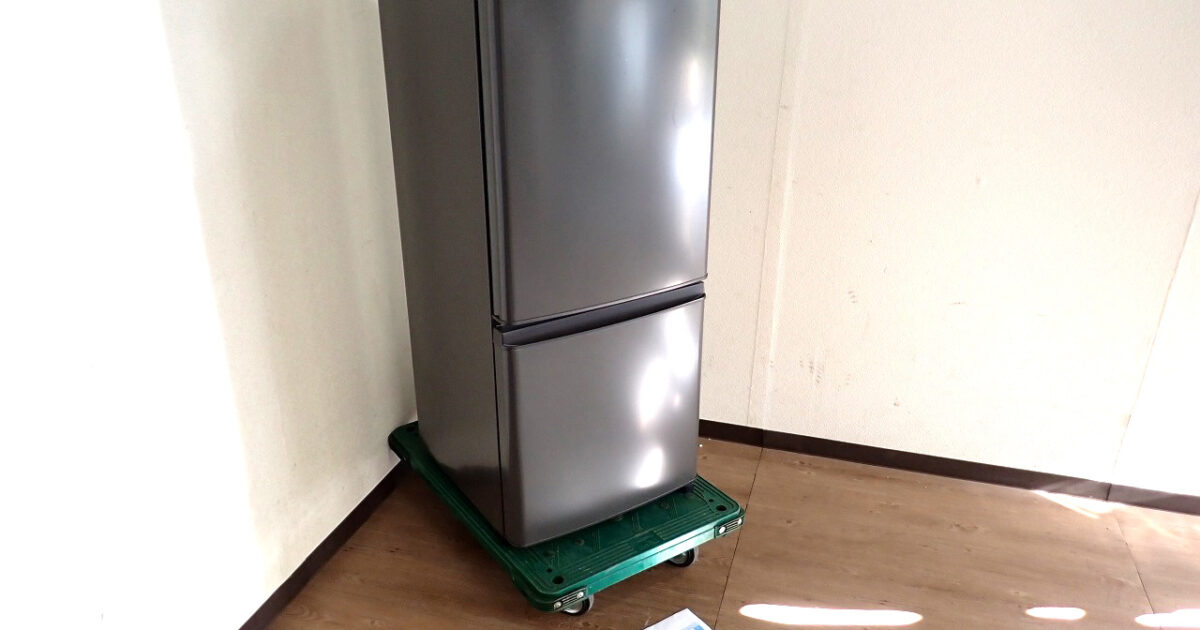 冷凍冷蔵庫 MITSUBISHI MR-P15J-H 三菱電機 2ドア 146L 冷凍室 46L 冷蔵 100L 100V W48cm コンパクト マットチャコール 24年製