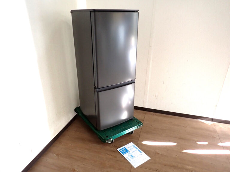 冷凍冷蔵庫 MITSUBISHI MR-P15J-H 三菱電機 2ドア 146L 冷凍室 46L 冷蔵 100L 100V W48cm コンパクト マットチャコール 24年製