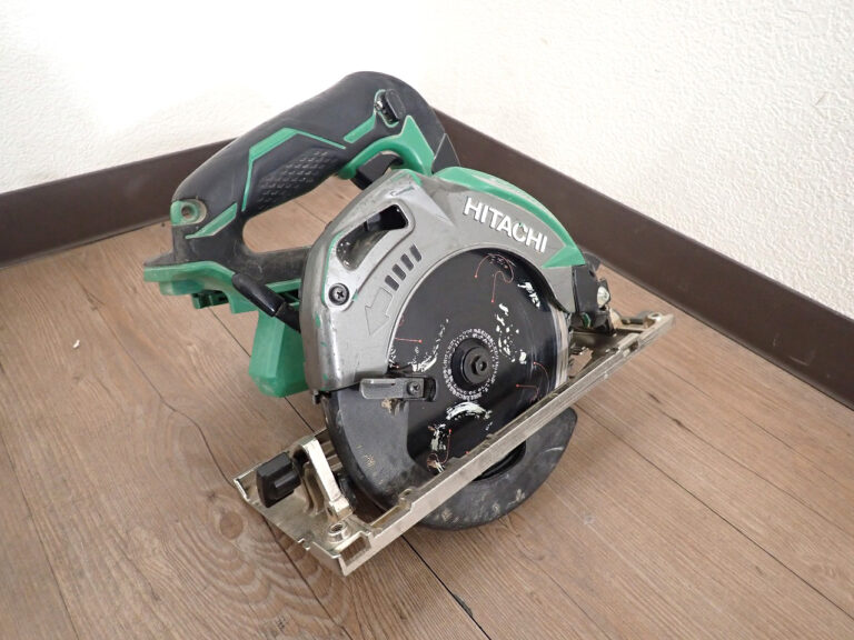 コードレス丸のこ HITACHI C18DBAL 日立工機 HiKOKI 165mm 充電式 LEDライト 木工用 18V 軽量 小型 低騒音 グリーン DIY 電動工具
