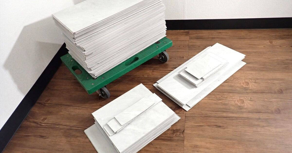 フロアタイル click euca はめ込み式 5×305×610mm 69枚＋切れ端39枚 8.29畳＋切れ端 石目 大理石 ホワイト DIY リフォーム