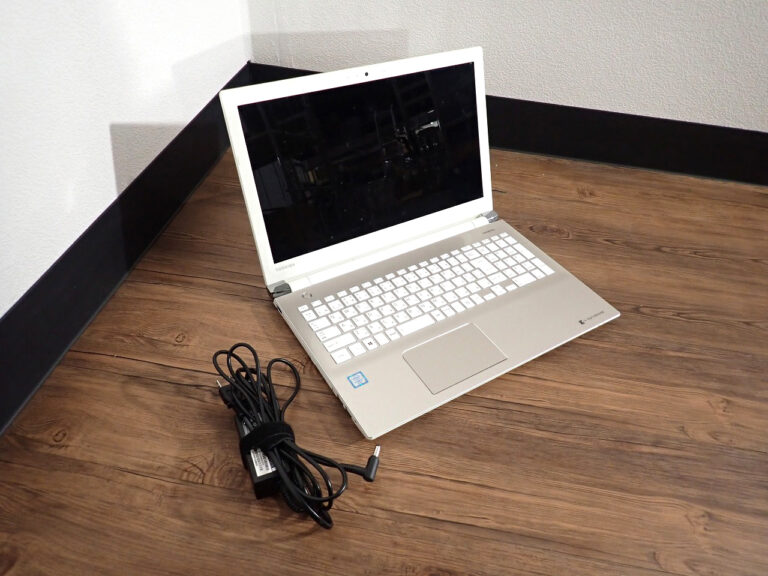 ノートパソコン TOSHIBA PT75AGS-BJA3 東芝 dynabook T75 Core i7-6500U 2.6GHz 8GB 1TB 15.6型 テンキー Win10 サテンゴールド PC
