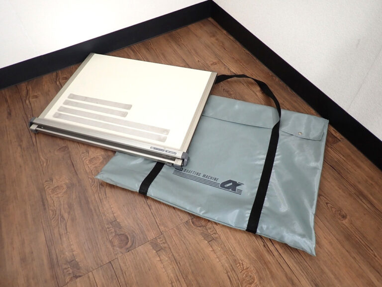 製図板 MAX MP-400FL2 マックス マグネット・バッグ付 平行定規 450×600mm A2サイズ 軽量 卓上 製図台 2級 建築士受験 国家試験
