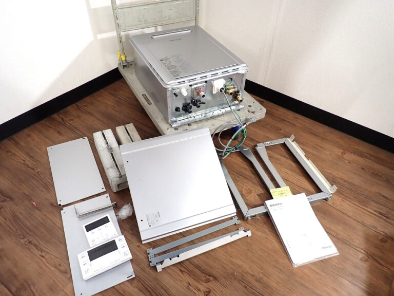 ガスふろ給湯器 Rinnai RUF-K2406AW リンナイ ecoジョーズ 100V 24号 都市ガス用 フルオートタイプ 屋外式 リモコン 固定石材