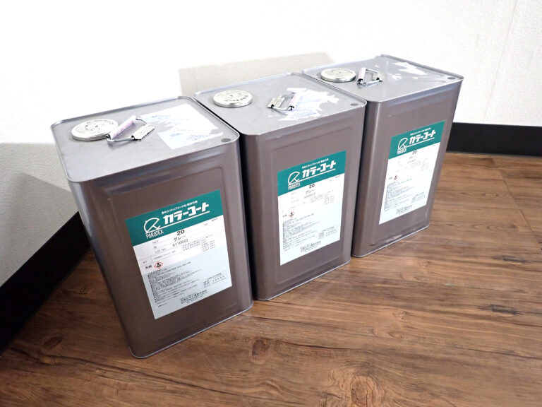 塗料 PARATEX カラーコート パラテックス 20kg×3缶セット 骨材入りトップコート材 軽歩行用 防水層化粧保護材 水性樹脂 グレー 耐水性