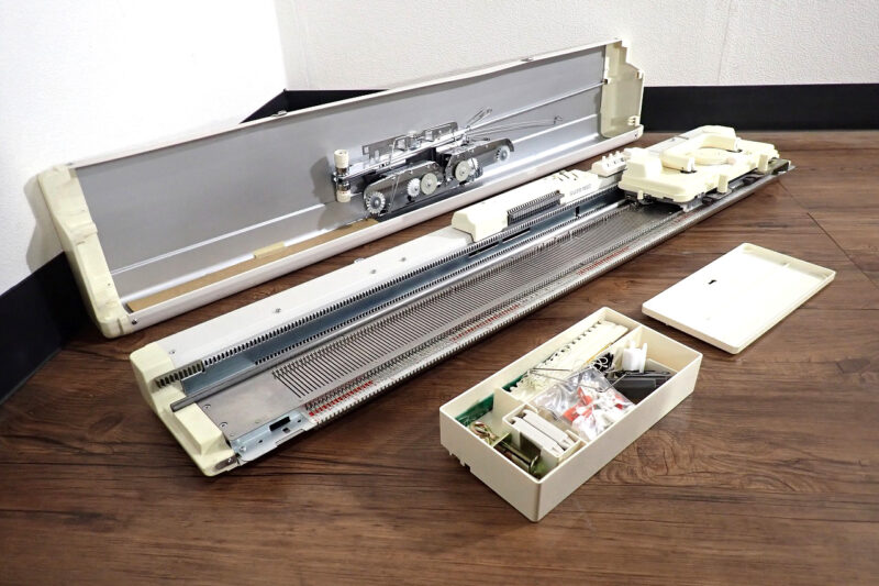 パンチカード編み機 SILVER REED カンタンSK280 シルバー精工 DLESS IN ドレスイン ハンドメイド ハンドクラフト 手芸 編み物 家庭用